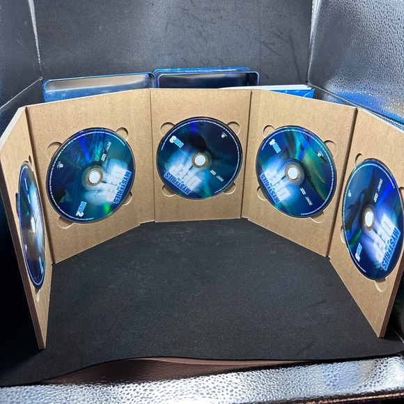 Mysteries Of The Deep : The Best‎ Of Undersea Explorer (DVD, 2005) 5-Disc Set - Picture 10 of 16